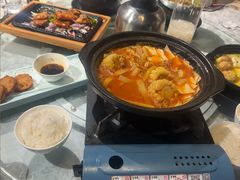 -莲餐厅·湖北菜·潜江小龙虾店(愚园路店)