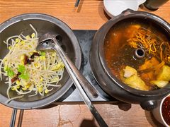 菌皇汽锅鸡-云海肴·汽锅鸡·云南代表菜(天山百盛优客店)