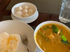 红咖喱鸡肉-Old House Restaurant