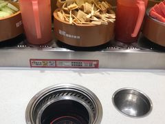 -龍歌自助小火锅(市南金茂湾店)