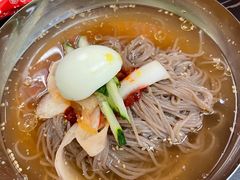 -许哥东北烧烤·铁丳烤串·宫后夹肉(繁花中心店)