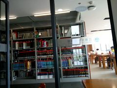 -公益图书馆(江南大学店)