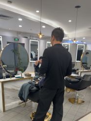 点击看大图 -八佰伴8008星级形象店