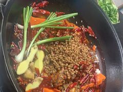 -四小区火锅·巷子里的重庆火锅(花照壁店)