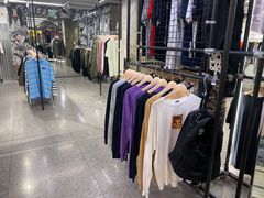 -i.t(湖滨银泰in77店)