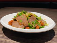 凉拌牛肉-胖哥俩肉蟹煲(湖滨银泰in77店)