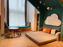 -上海虹桥中心爱琴海亚朵S酒店