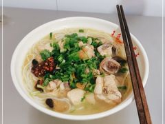 -文山荷鲜居(翠湖店)