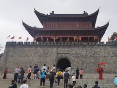 -巴陵广场
