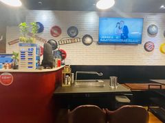 大堂-長壹旋转烤吧 农家鸡火锅