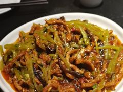 -万重锦·人文川菜馆(骡马市店)
