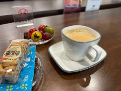 -百联沪通凯迪拉克4s店