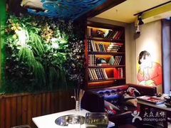 -钢管厂歆瑞源油卤串串香(春熙路太古里店)
