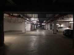 -锦江之星秀沿路地铁站酒店-沿街停车场