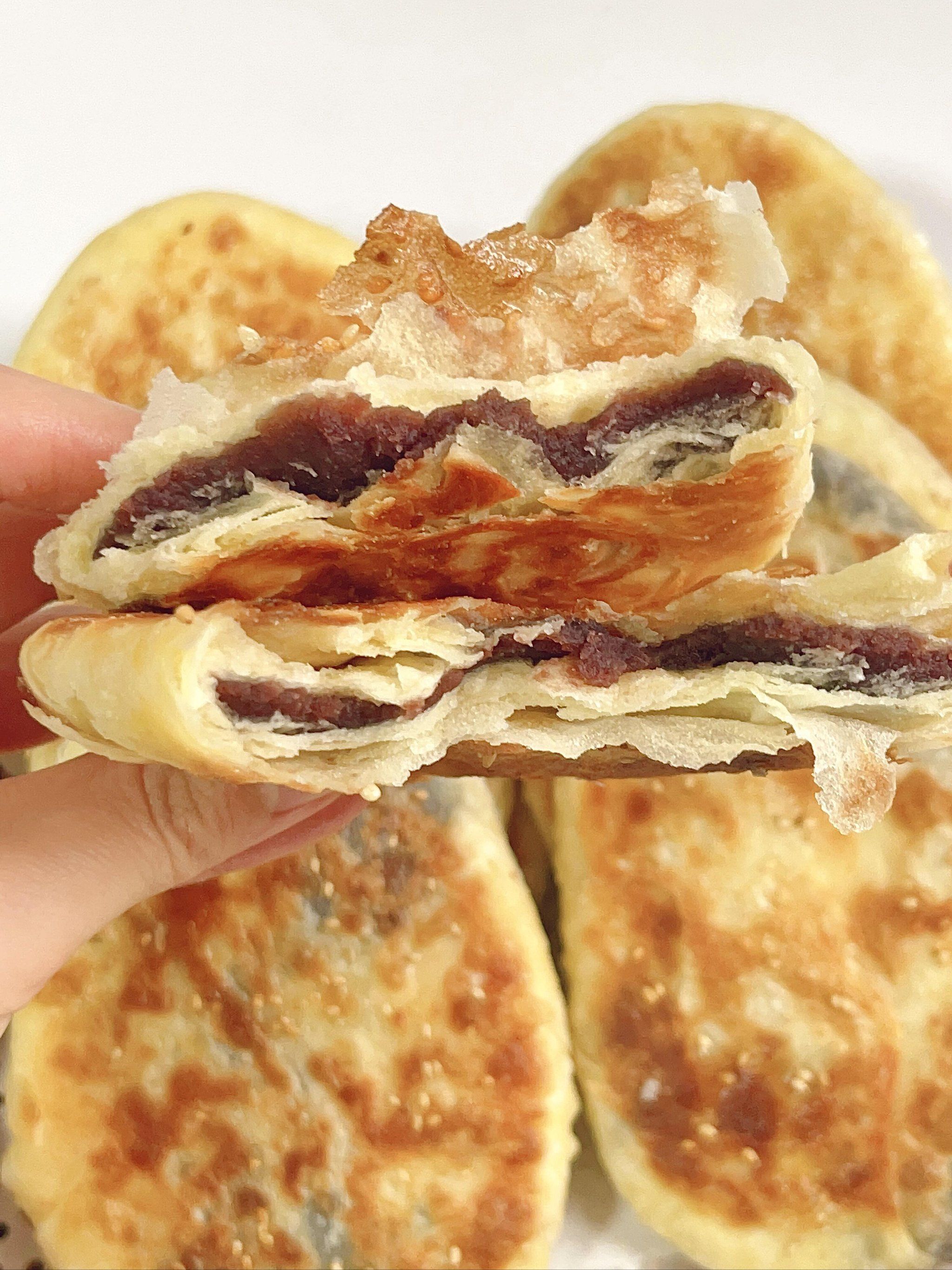 👩‍🍳儿子的赞美!自制发面豆沙酥饼,开店