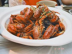 -肥肥虾庄·金牌油焖大虾(沙湖店)