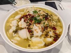 -鱼你在一起(浦东新陆家嘴滨江中心店)