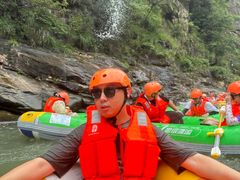 -雅鲁激流探险漂流