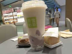 -奈雪的茶(亨特国际广场店)