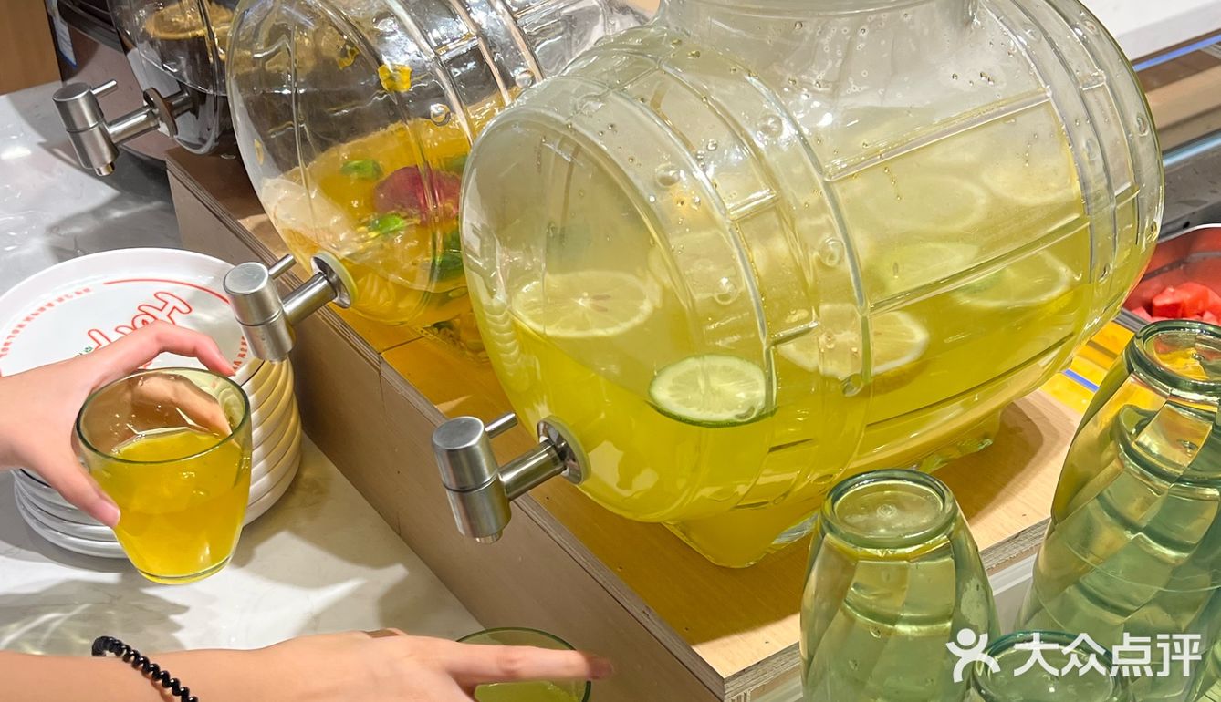 白云这家自助小火锅又叒升级啦！鲜活盛宴🦪