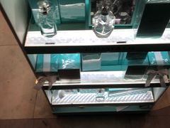 -日上免税店(三径路t3店)