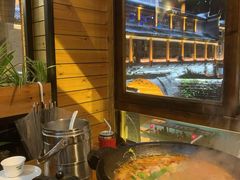 自助取餐区-临江餐馆二楼美食部落