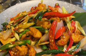Thai Northern Lemongrass Chicken Stir-Fry