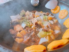 -粘豆包柴火铁锅炖
