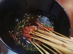-虾弄弄海派小龙虾·牛羊蝎子火锅