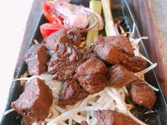铁锄牛排-穹六人间 people 6(岳阳路店)