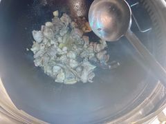 -地锅公社·现炒地锅鸡·地锅鱼·夜宵(罗锦路店)