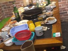 -两三事小郡肝串串香火锅(桂庙店)