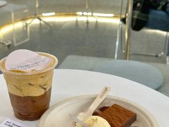 -HUGS coffee(东区店)