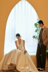 -莫兰迪婚纱摄影
