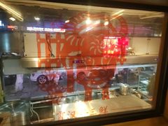 -霄汉牛三鲜湖北砂锅菜(万松园2店)