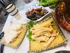 -楚媚娘炭火蛙锅(宽厚里店)
