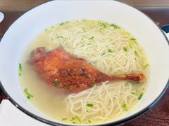 -百年老字号·观振兴蟹黄面·三虾面·苏式面(观前街富仁坊巷店)