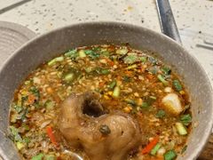 -肖肖酸萝卜鱼火锅(总店)