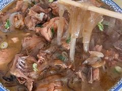 -华龙特色大骨鸡农家菜馆