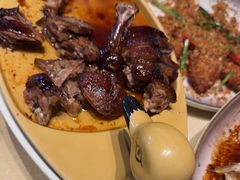 -八府香鸭·啫啫煲(华山路店)