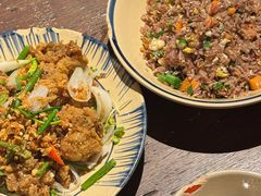 -Cuc Gach Quan Restaurant