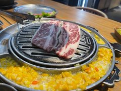 招牌LA牛排-青瓦炭韩潮烤肉(花园道店)