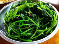 炒番薯叶-香竹农庄•传统竹筒饭(十年店)