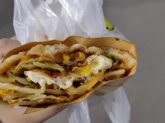 炸蛋葱油饼-小红车炸蛋葱油饼