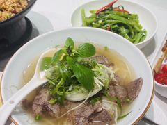 -美奈小馆·越南料理(中航城君尚购物中心店)