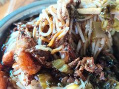 -灵山卢梅燕粉店