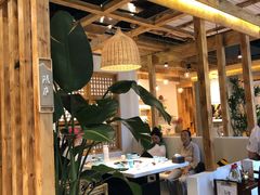 -墨居上隐·院子里火锅(峨眉店)