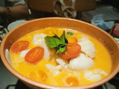 野果酸汤鱼-云海肴·汽锅鸡·云南菜(高德置地店)