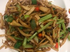 -合合春饼·酱骨·东北菜(潘家园店)