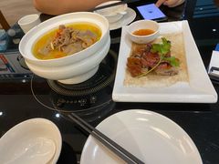 烧腊双拼-玉兰苑一等茶餐厅